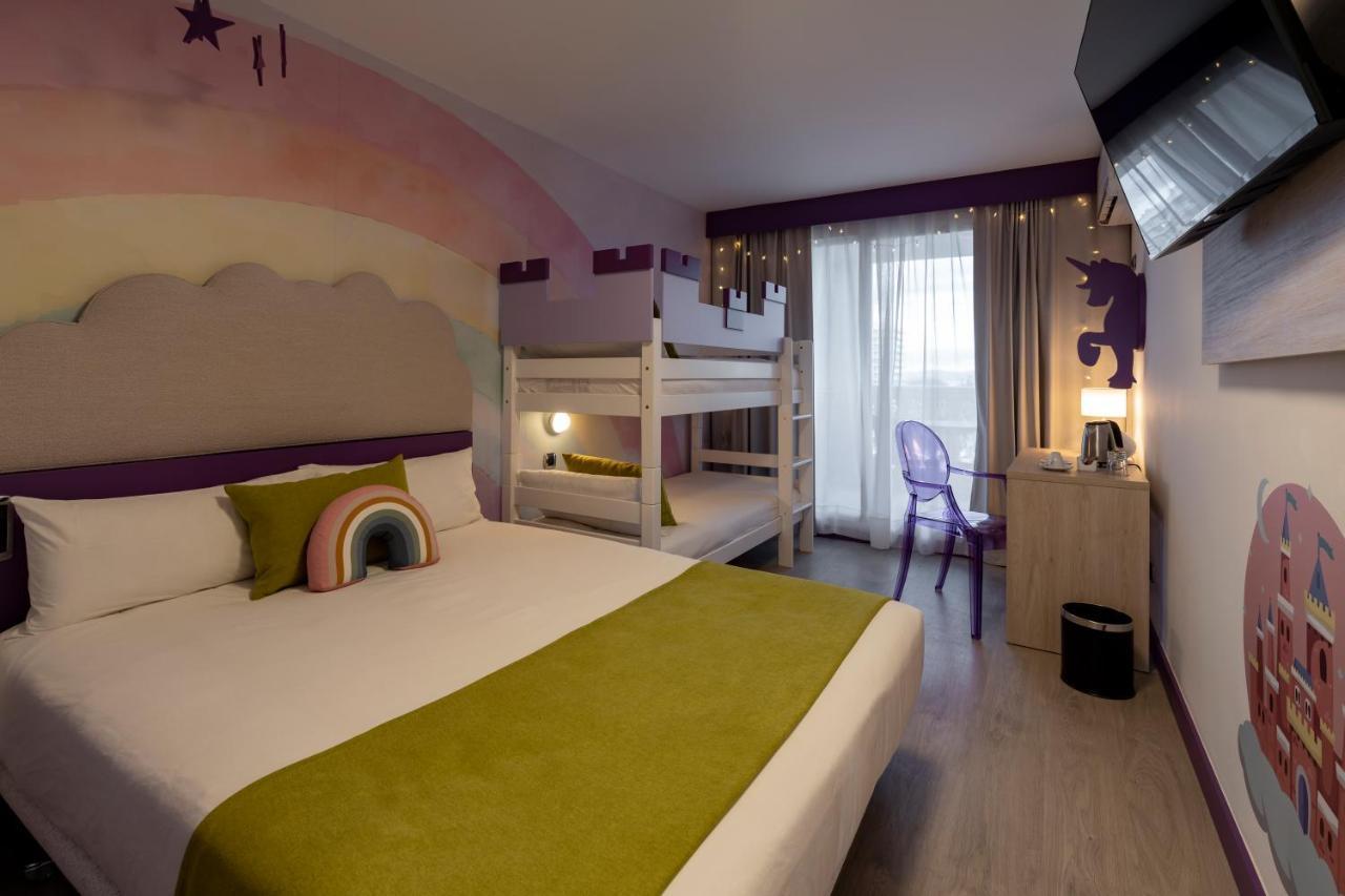 Hotel Magic Fantasy Оропеса дел Мар Екстериор снимка