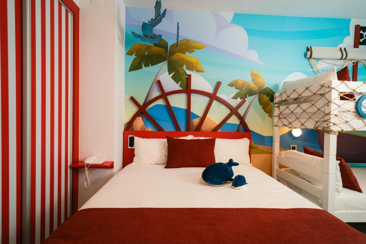 Hotel Magic Fantasy Оропеса дел Мар Екстериор снимка
